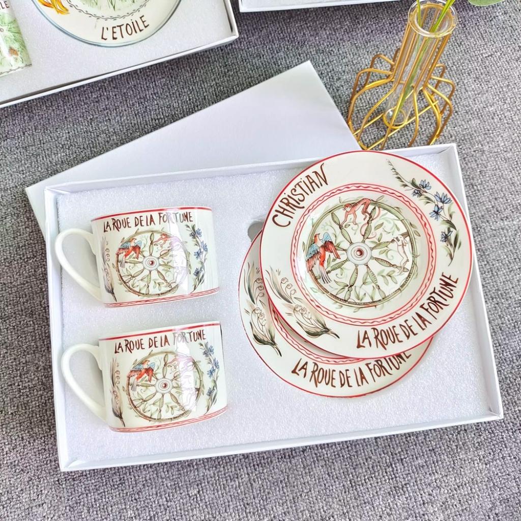

European Ceramics Coffee Cups Plates Set Retro Milk Mug Espresso Cup Household Afternoon Teacup Suit Bone China Giftate Gift Box 250ml