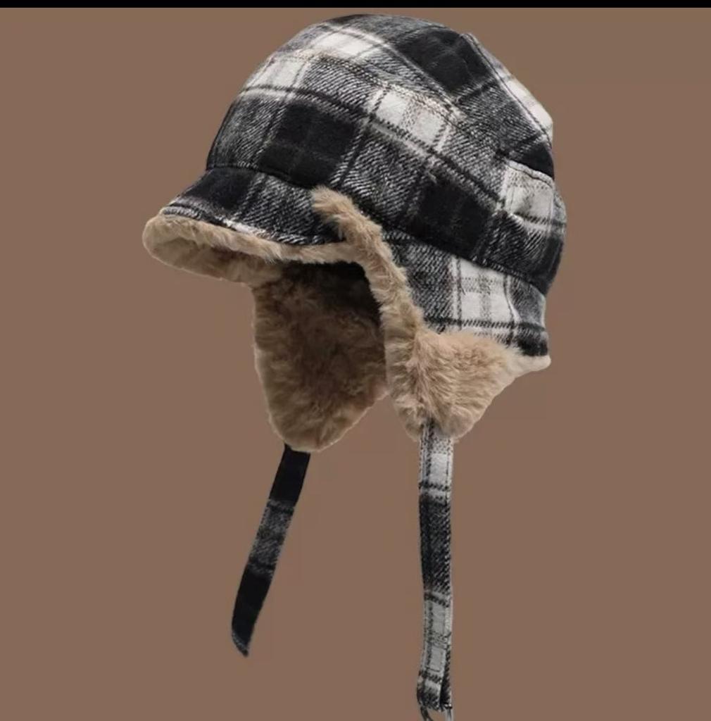 Retro Plaid Splicing Cold-proof and Warm Fleece Thickened Ear Protection Hat Outdoor Riding Hat