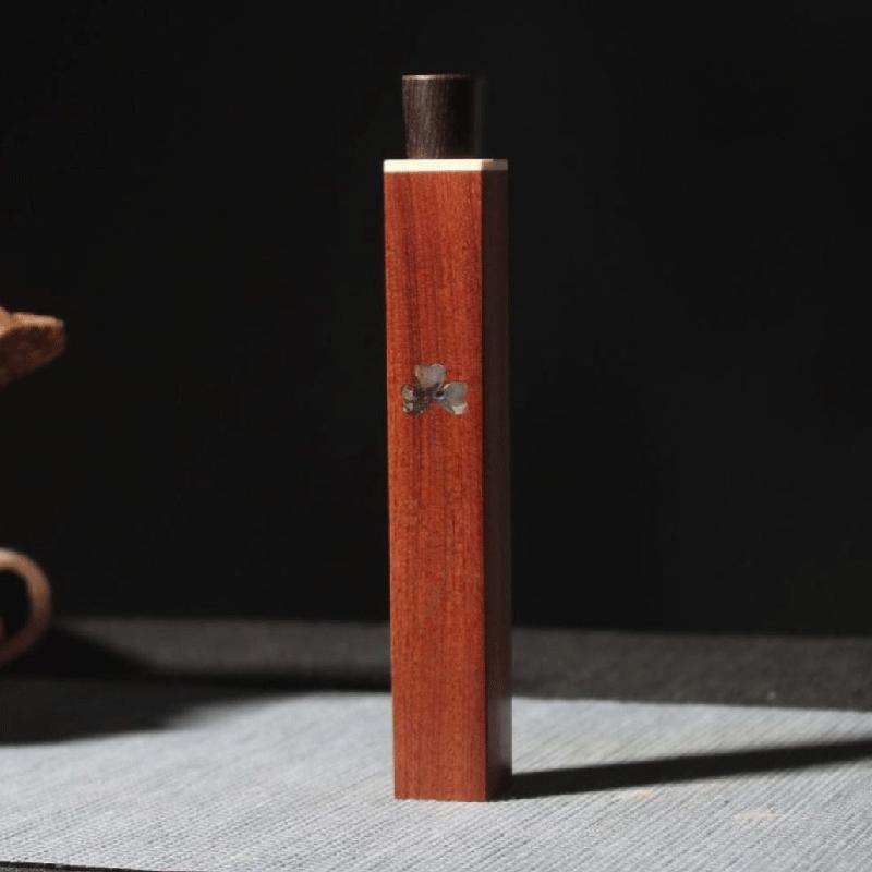 Černé santalové dřevo Úložný box na vonné tyčinky Přenosná tuba na vonné tyčinky Krátký oválný sud na vonné tyčinky Poklad v dlani Dřevěné hraní