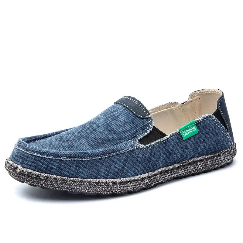 The classic canvas shoes men 2024 lazy shoes canvas moccasin men slip on loafers durable casual flats