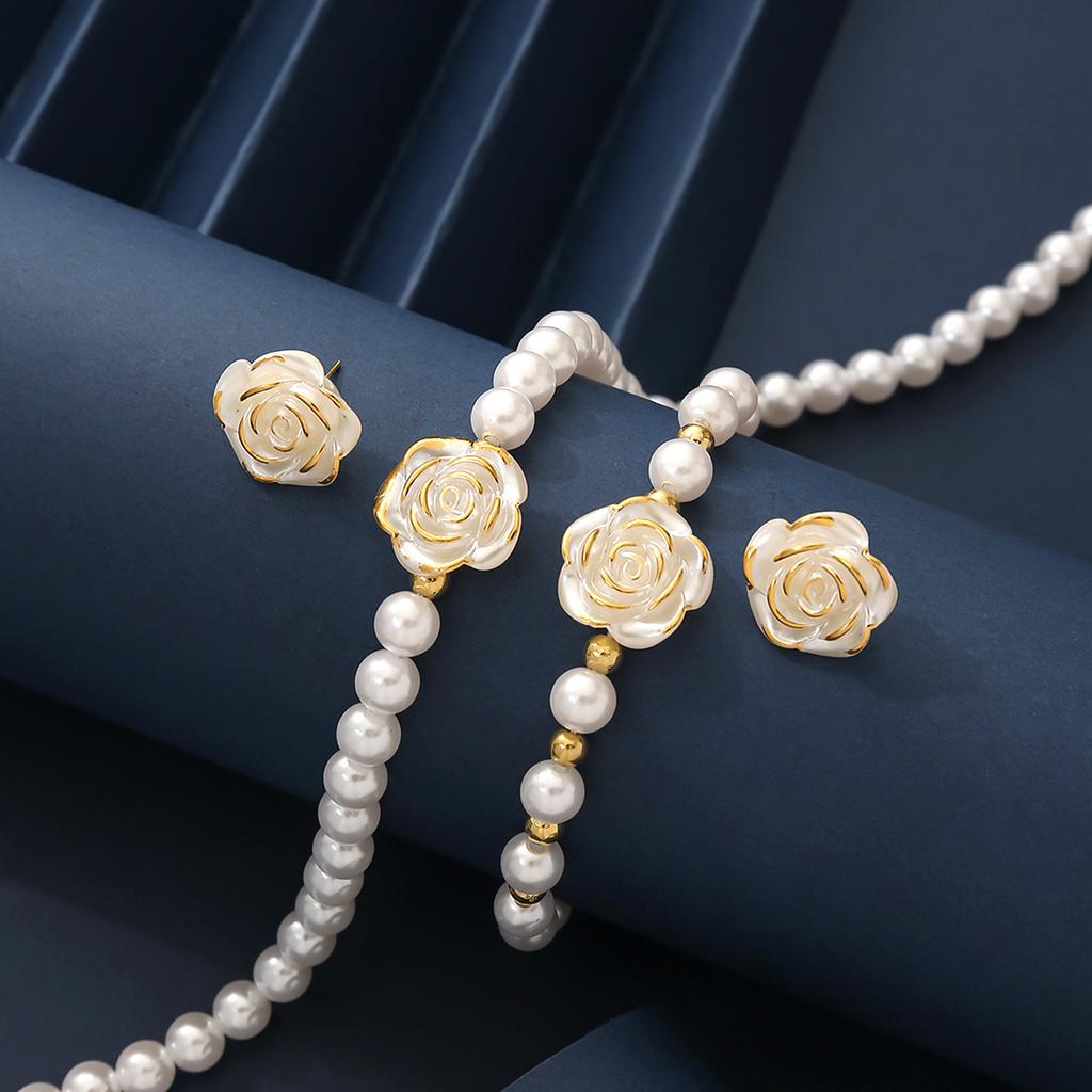 Elegant Imitation Zircon Delicate Flower Necklace Bracelets Earrings Women's Daily Versatile Party Banquet Wedding Zircon Gifts