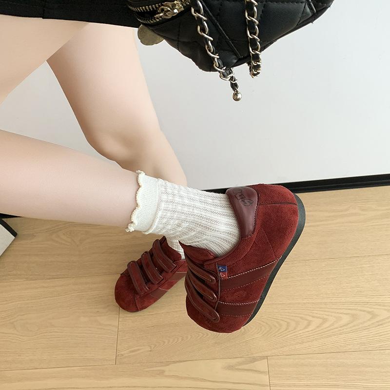 Retro matte big head board shoes women's 2025 autumn new flat bottom inner height increase low top sports shoes casual moral training shoes