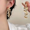 Retro Lilac Earrings Hong Kong Style Exaggerated Gold Leaf Stud Earrings Niche Light Luxury Ear Jewelry Women