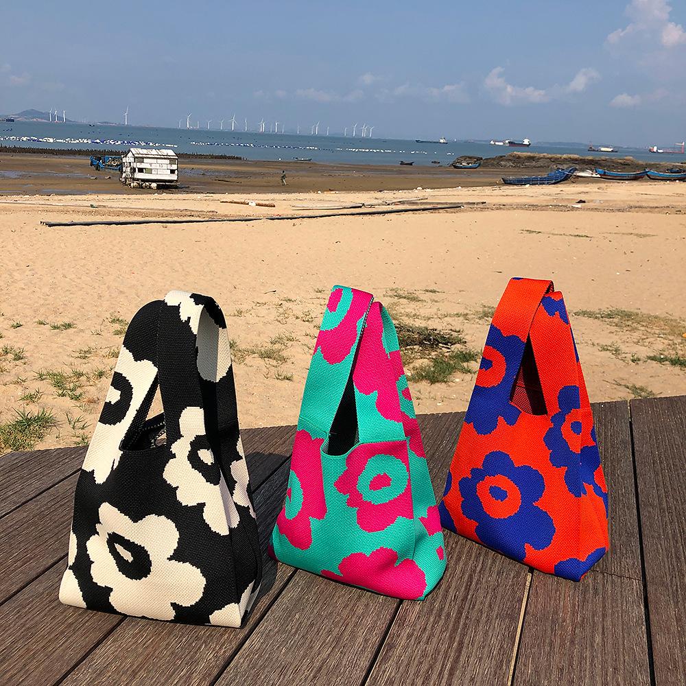 Crochet Handbag with Acrylic Chains for Women Wristlet Shoulder Knitting Bag Floral Design