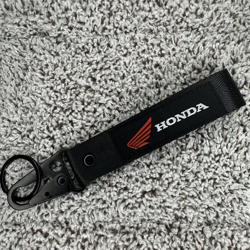 AAAKH1 Motorcycle Keychain Key ring Pendant Gift For Honda CRF1100 1000L CB650R CB500X HRC CT125 X-ADV CB400 NSS350 CM300 CB500 CB650R