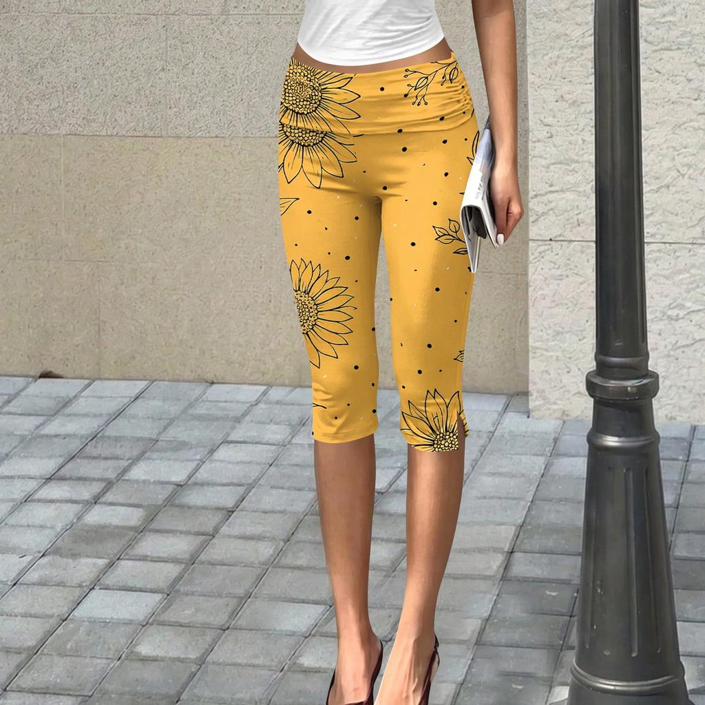 Women's Slim Fit Printed Ruched Capri Pants Elastic Waistband Stretchy Fabric Comfortable Fit Casual Bottoms for Daily Wear