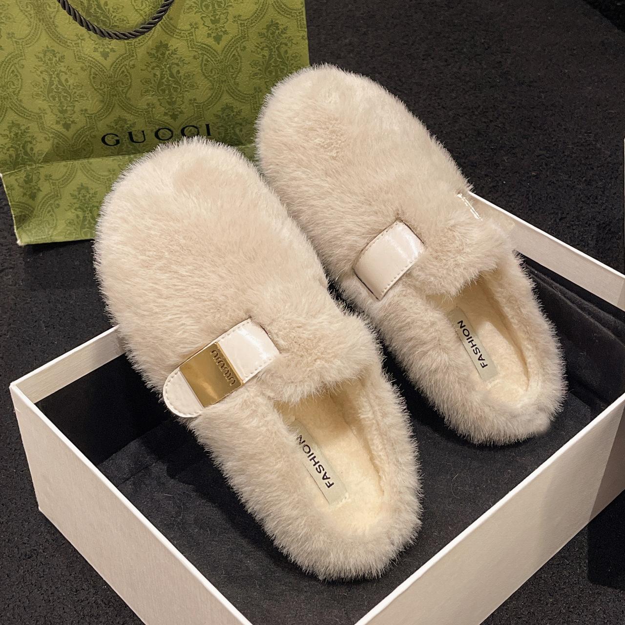 

Mao Mao slippers women s outer wear 2025 new autumn and winter one-pedal fashion going out cotton slippers bag head half drag Mao Mao shoes 35