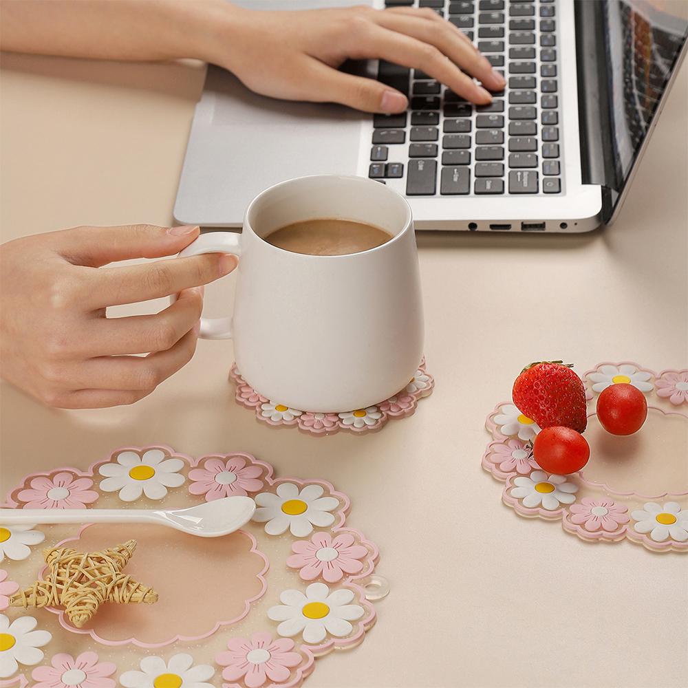 Daisy Placemat Coaster Insulation Mat Drink Cup Pads Table Mat Anti-skid Cup Pads Tea Milk Coffee Cup Coaster Decoration