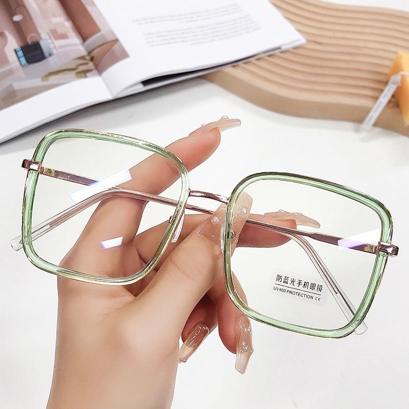 Summer Trendy Flat Glasses With Blue Light Protection And Metal Frame For Fashionable Men And Women