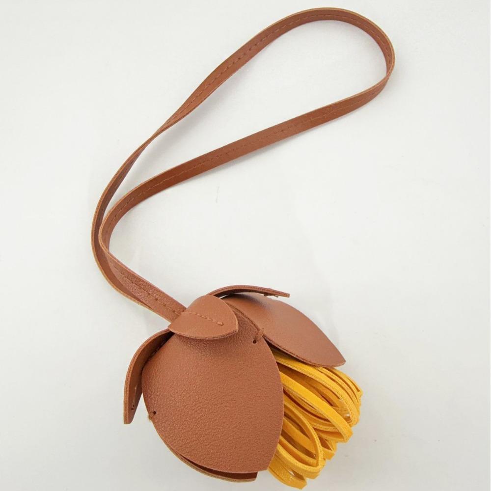 Hanger Leather Keychain Car Keyring Bag Pendant Lovely Flower Pu Leather Pendant  Men
