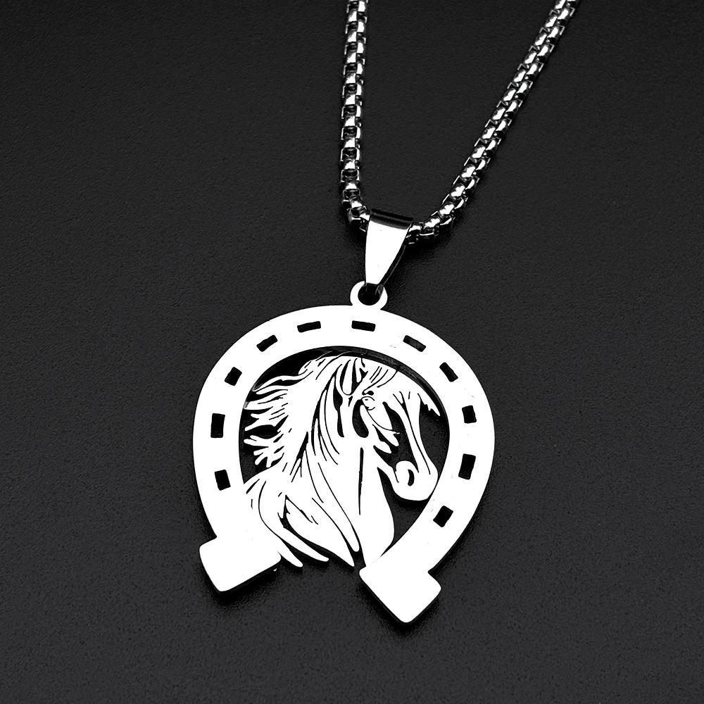 Hollow Horses Head Horseshoe Pendant Necklace for Men Women Stainless Steel Gold Silver Color Animal Chain Horse Lucky Jewelry