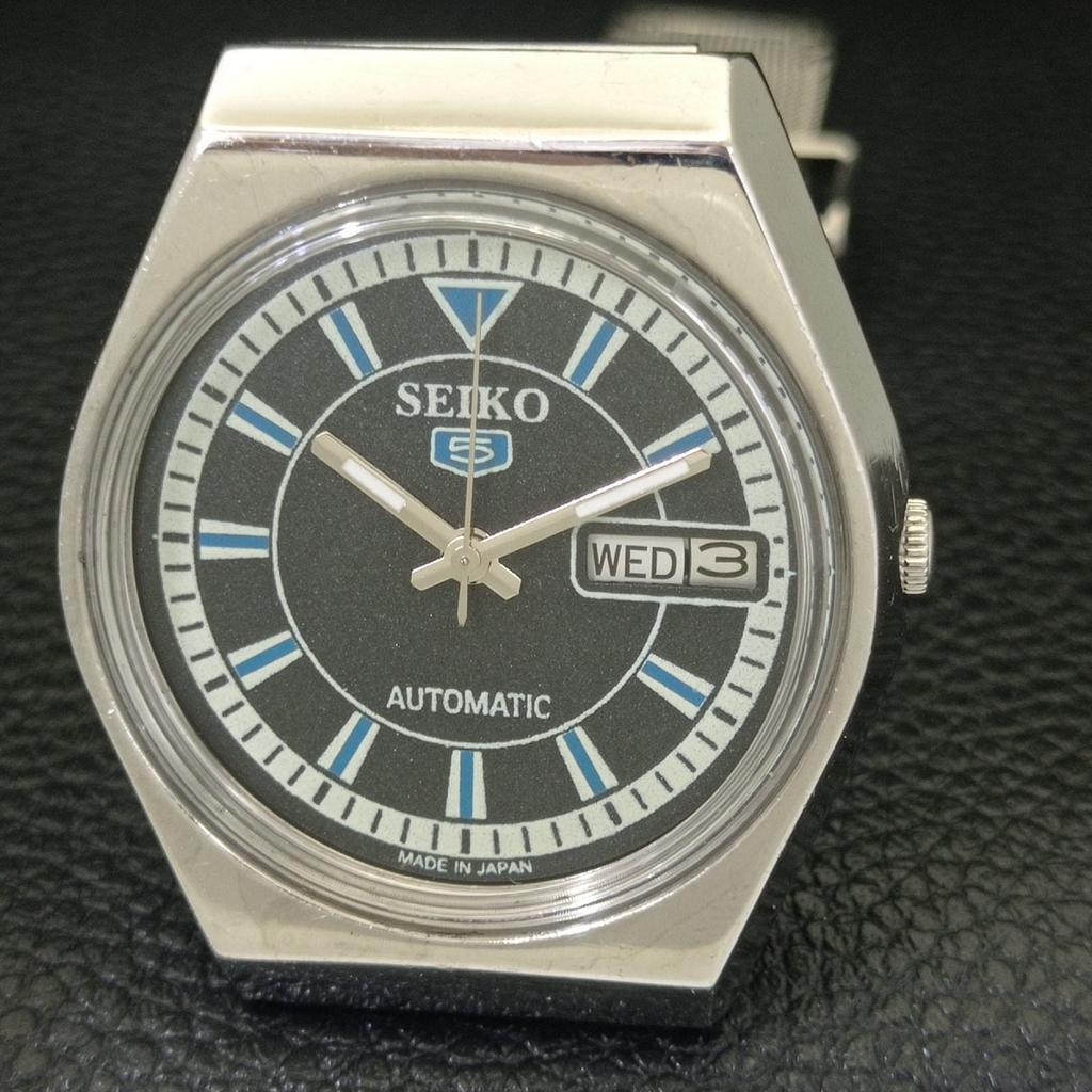 AUTOMATIC VINTAGE SEIKO 5 JAPAN 6309A MENS BLACK COLOR DIAL WATCH A702717-1