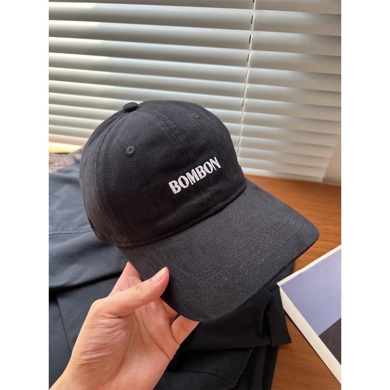 Baseballkappe im koreanischen Stil mit vielseitiger Buchstabenstickerei für Herren, zum Reisen auf der Straße, zur Gesichtsformmodifikation, Sonnenschutz, um ein kleines Gesicht zu zeigen