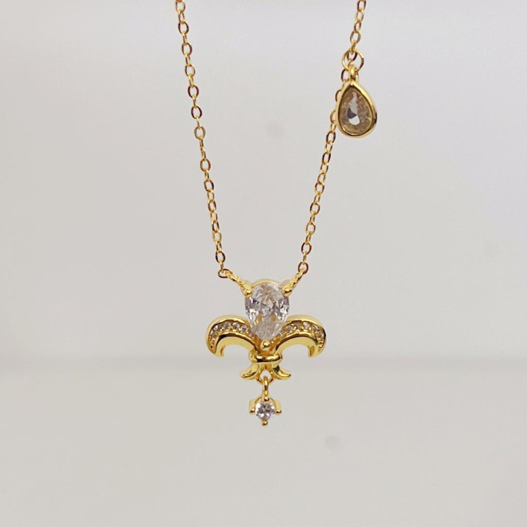 French~ Vintager Iris Necklace Female Water Drop Light Luxury Niche High Sense Medieval High Carbon Diamond Collarbone Chain 2026