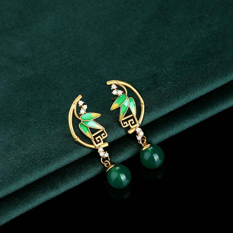 

Изысканные серьги из серебра 925 пробы с зеленым бамбуковым листом и халцедоном: Древний китайский стиль Gold Plated