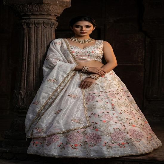 Designer White Floral Embroidered Lehenga Choli for Girls & Women FREE SIZE покинуть белый