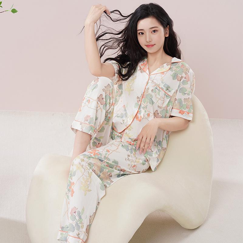 

Women s Ice Silk Pajama Set: Short-Sleeve Top & Long Pants, Plus Size, Lightweight Summer Wear, Pastoral Style for Outdoors & Home. 2X Large білий