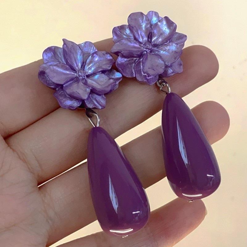 

New temperament gentle high sense purple petal earrings women, French flower water drop long Internet celebrity earrings