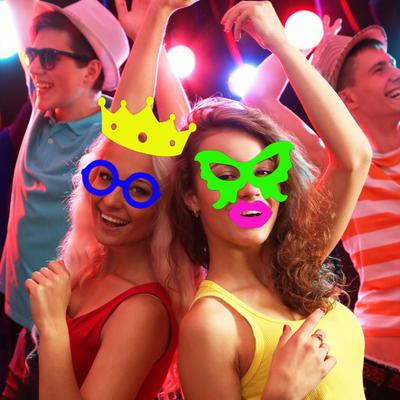 17 Pièces Accessoires de Photobooth Néon Luminescents Entièrement Assemblés Fluorescents Fête d'Anniversaire Amusants Accessoires de Séance Photo