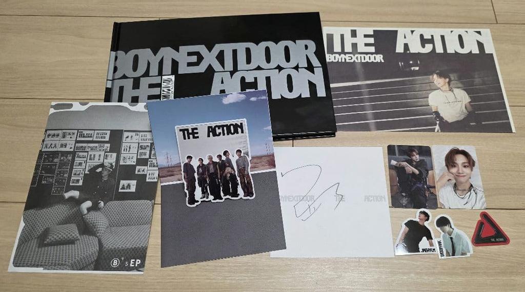 [USED] Unak Autographed US Limited Edition THE ACTION