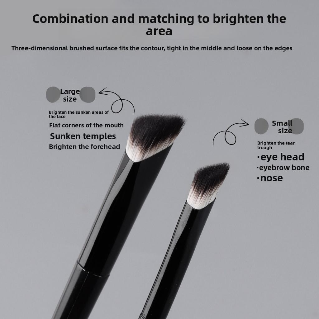 Small iron, concealer brush, highlight brush, oblique head, triangular grooming makeup brush, face brightening, tear groove brush, makeup brush.