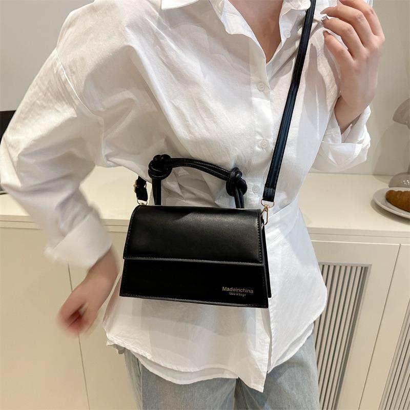 Personalized handbag fashion trend simple shoulder bag women's small square bag beautiful casual messenger bag