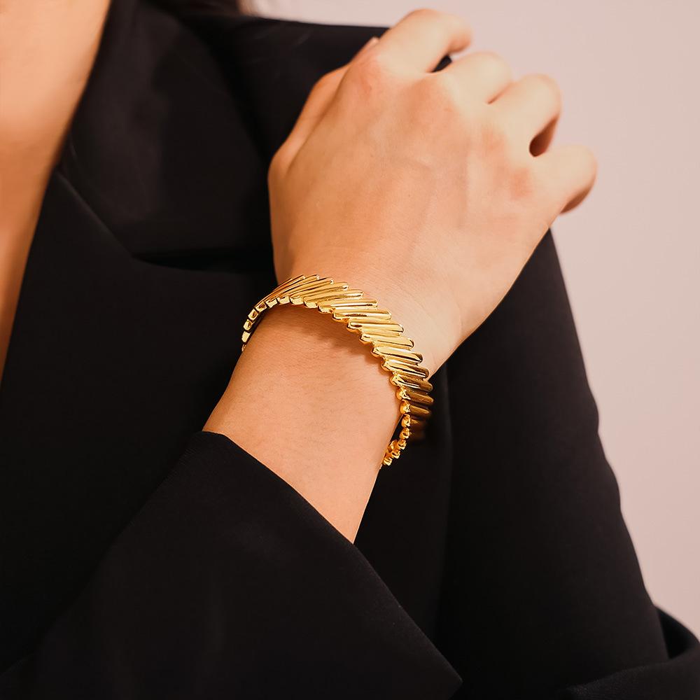 Textured Splicing Irregular Bracelet Opening Design Copper Material Plated 18k Real Gold Retro Personality Women