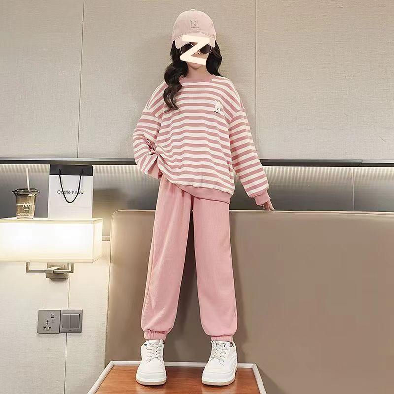 

Стильный полосатый свитшот и брюки Детский спортивный костюм для весны и осени Корейская версия Набор из 2 предметов для девочек 120 розовый