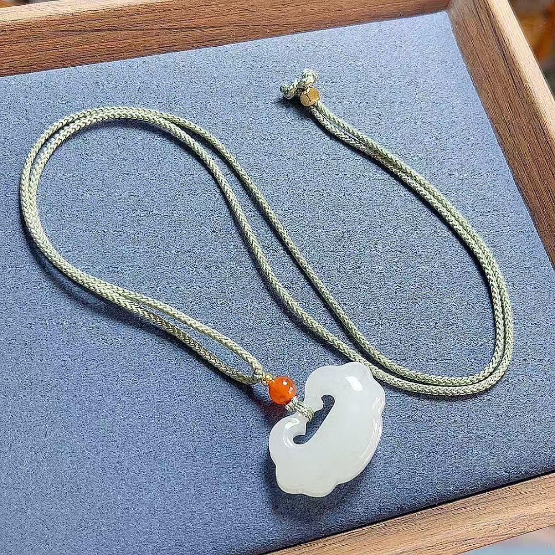 Tianshan Emerald Ruyi Cloud Jade Pendant | Auspicious Lock Ornament for Women