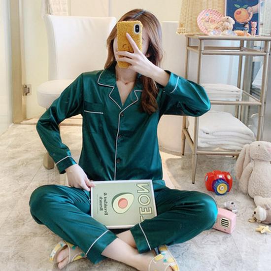 

Women s Autumn Korean-Style Imitation Silk Pajamas - Long Sleeve, Two-Piece Cardigan Set for Indoor and Outdoor Wear 3XL