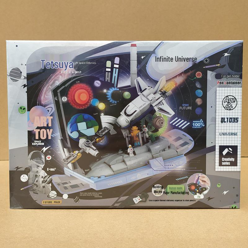 ZheGao 1032 Dream House Pen Holder: Trendy Interlocking Toy for Children s Desktop.