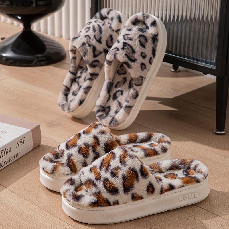 Couple's One Word Slippers 2025 Winter New Fashion Leopard  Women Home Shoes Lightweight Comfortable Non Slip Men's Plush Shoes