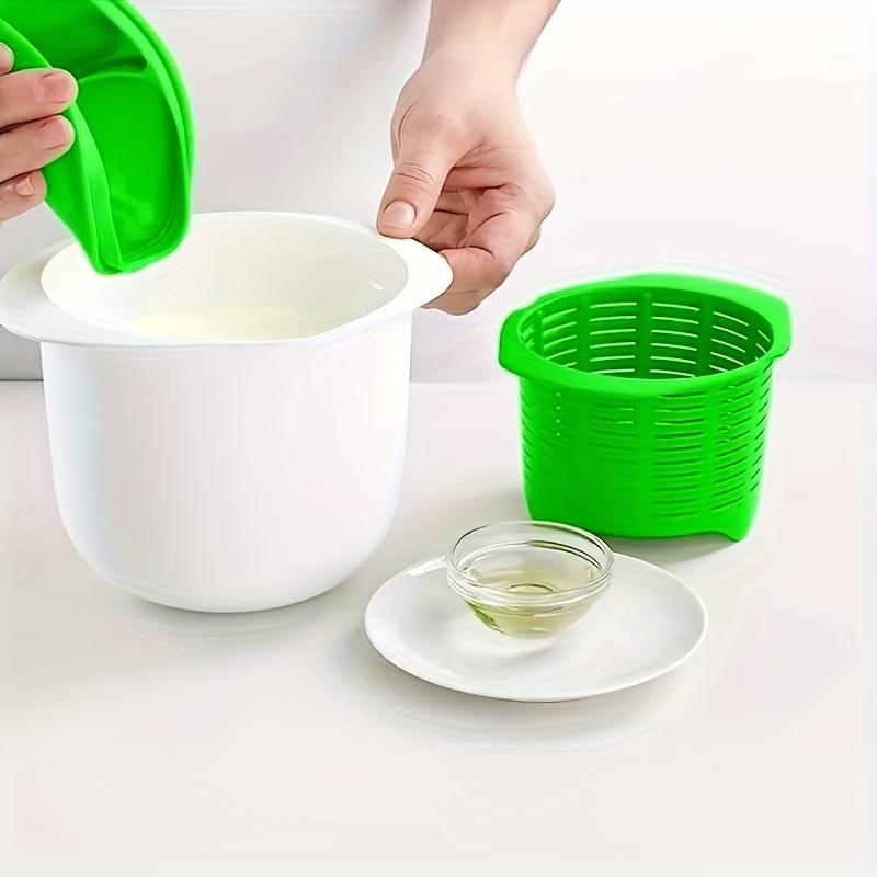 Microwave Cheese Maker, Easy Plastic DIY Tool for Making Homemade Pizza and Burger Melts with Basket ,Lid, Perfect Kitchen Accessory, Kitchen Gadget,