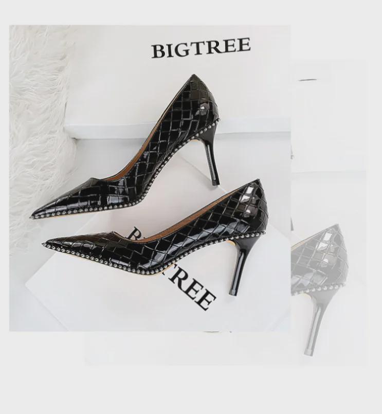 9611-A3 Single Shoes (Sold Out)