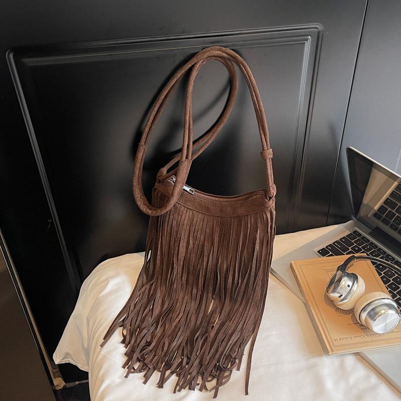 

Жіноча сумка на одне плече з бахромою Модна шкіряна та оксамитова сумка кросбоді в стилі ретро коричневий