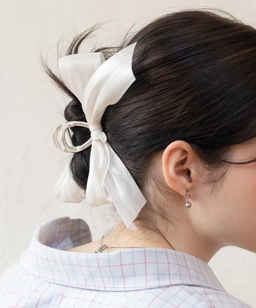 Merrymotive Fluid Ribbon Hair Clip (White)