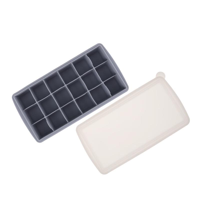 

Soft Bottom Silicone Ice Cube Tray
