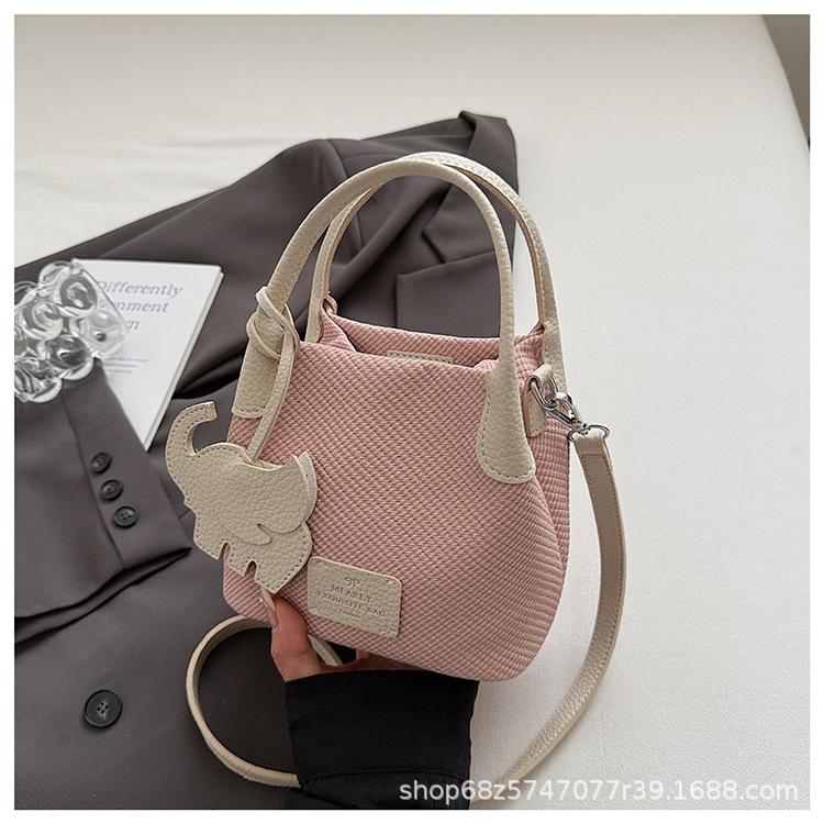 Korean version ins trendy fashion bucket bag women's 2025 spring simple and versatile shoulder bag high-end casual women's bag