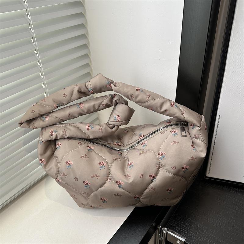 

Women s bag autumn and winter down bag 2025 new trendy Korean niche nylon dumpling bag versatile crossbody shoulder armpit bag