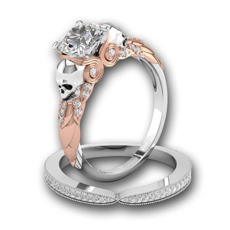 Creative Fashionable Couples Skull Ring With Dual Color Diamond Design In Alloy Material