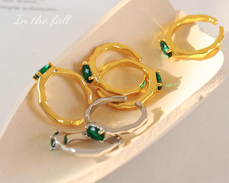 Korean-Inspired Brass Ring Set with Oval Emerald Zircon: Unique Design for Couples