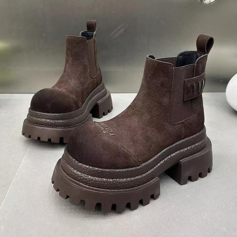 2026 Nuovi Scarpe Basse Stivali alla Caviglia Donna Camoscio Piattaforma Casual Scarpe Sportive Camminata Nuovi Stivali Invernali Accoglienti Moda Chelsea Stivali da Donna