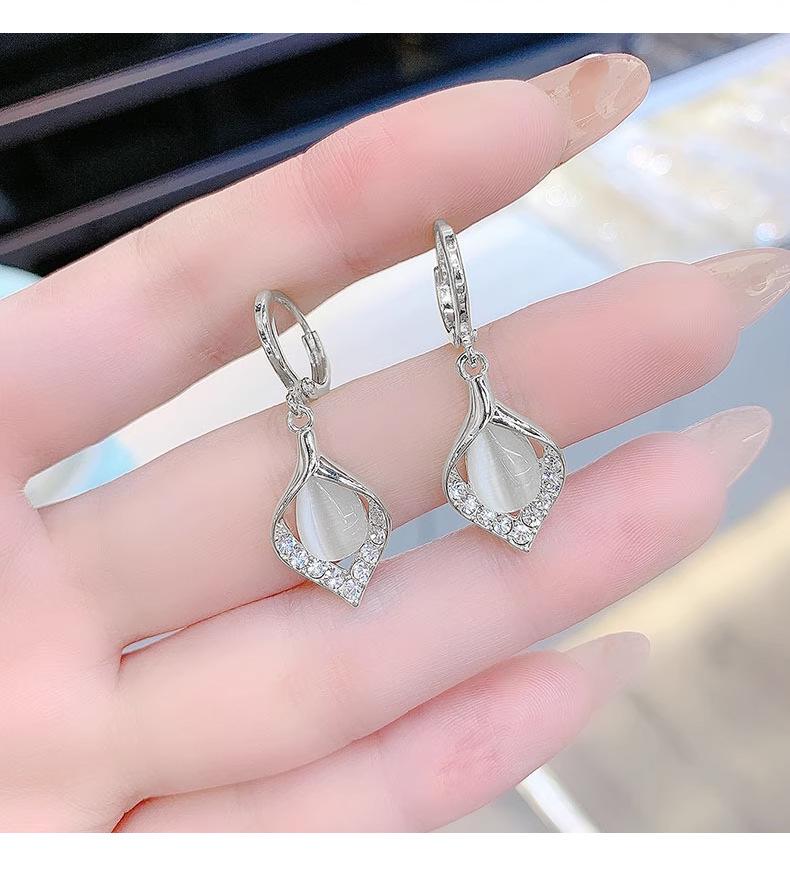 925 Sterling Silver Angel Teardrop Earrings for Women, High-End Niche Light Luxury with Cat's Eye Stone.
