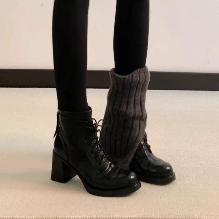 Cowhide Version~ Commuter Style Small High-heeled Martin Boots Women's Retro Temperament Round Head Lace-up Rear Zipper Small Short Boots