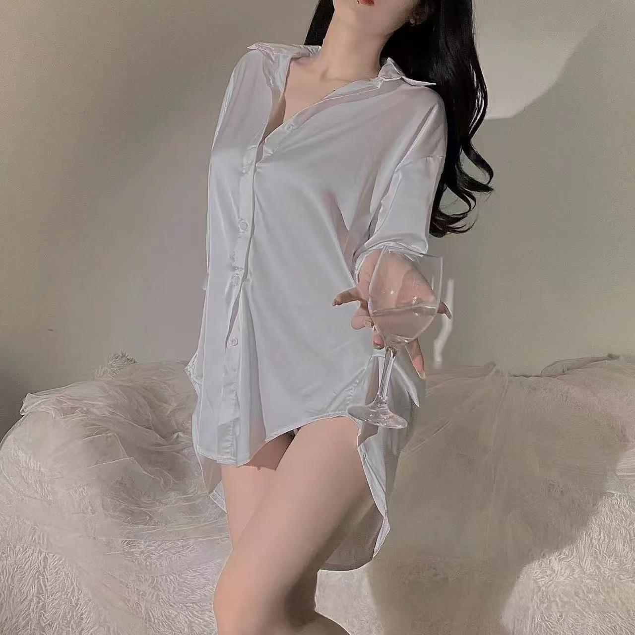 

Wuli Rabbit Sexy Ice Silk Sleep Shirt - Boyfriend Style Nightgown with Quick Release Feature M