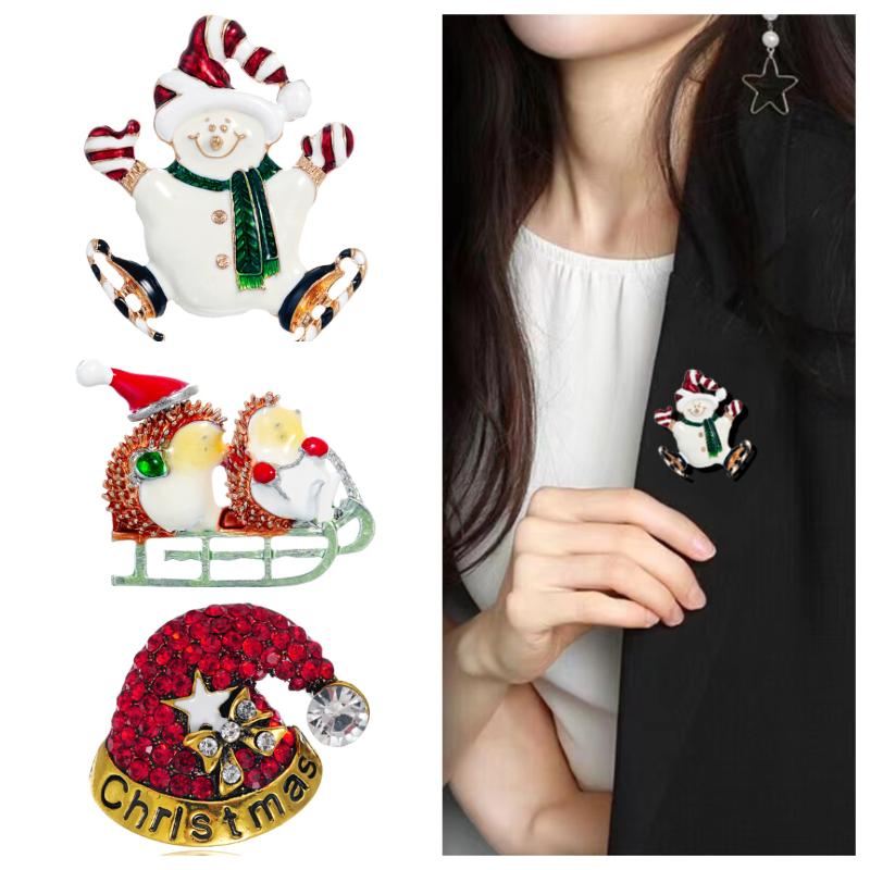 New Enamel Christmas Brooches Christmas Tree Snowman Santa Hats Reindeer Snowflake Metal Pins Xmas Decorative Jewelry