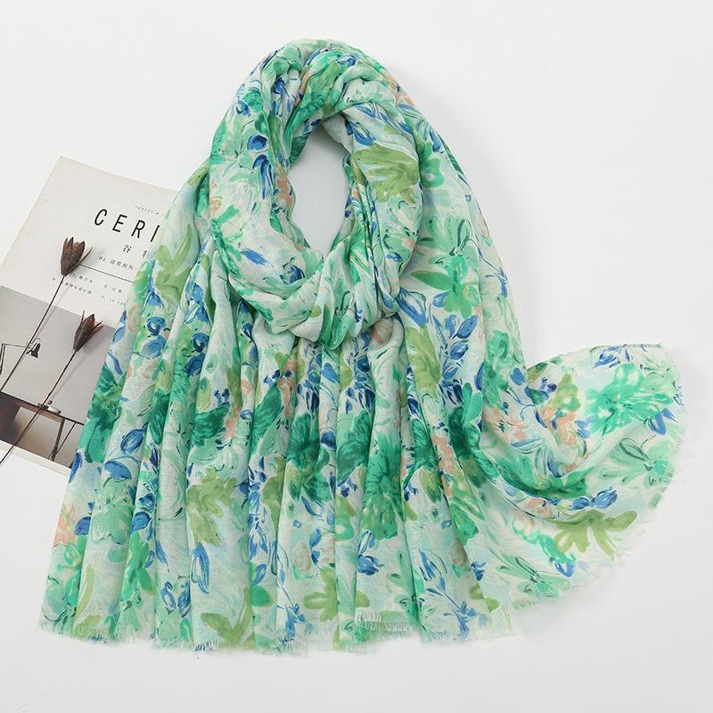 Spring and Autumn New Bali Yarn Tassel Retro Printed Geometric Scarf Versatile Fashion Travel Sunscreen Shawl Silk Scarf Women