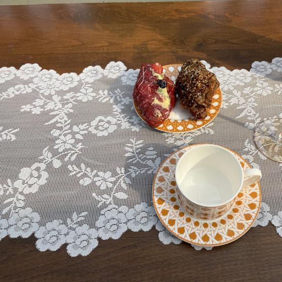 Vintage Lace Table Runner Hollow Flower Pattern Reusable Table Flag for