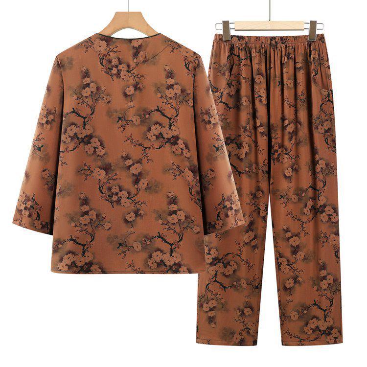Spring & Autumn Floral Suit for Middle-Aged Women: Plus-Size Casual Two-Piece Set for Comfortable Home Wear