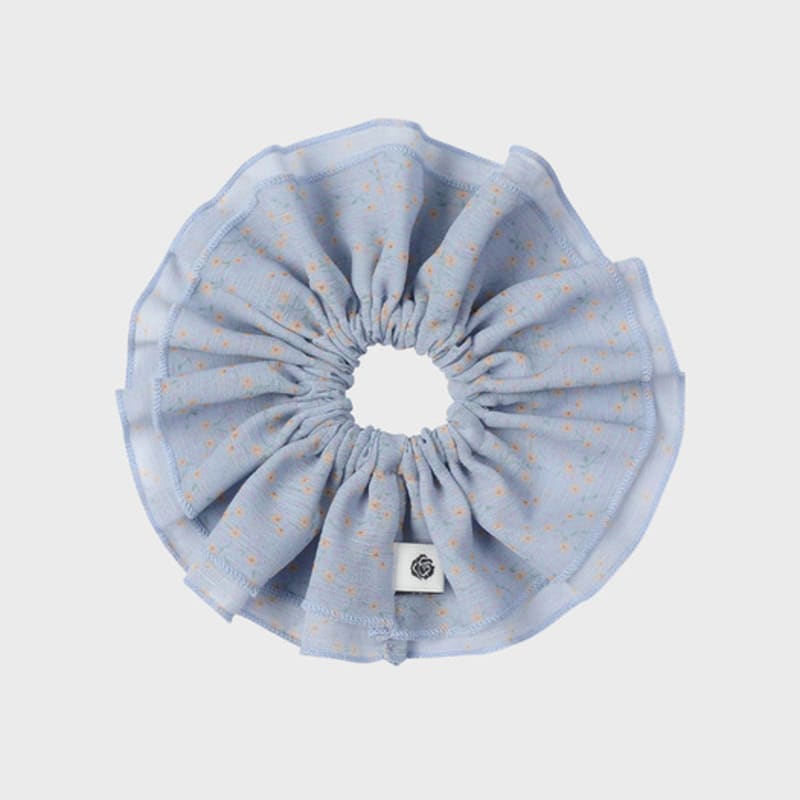 

Эйрив ФЛОРАЛЬНЫЙ ШИФОНОВЫЙ СКРАНЧИ С РЮШАМИ (СИНИЙ) Blue